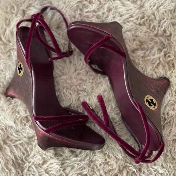 Gucci Platform Sandals sz 7 - Picture 1 of 5